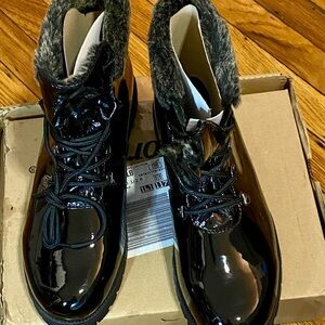 New! With box  all weather ankle boots,  patten leather, Faux fur 10M